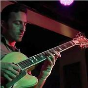 CLASES ONLINE Y PRESENCIAL profesor de bajo eléctrico, guitarra y armonia